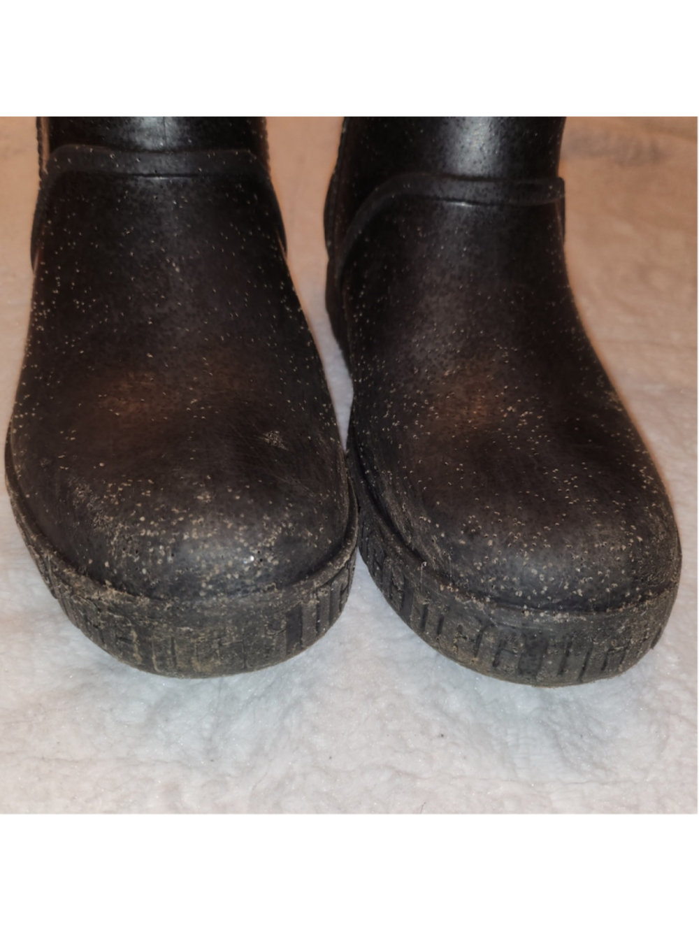 UGG Black Short Rain Boots Waterproof Rubber Shearling Insole, Worn quality Sz 8